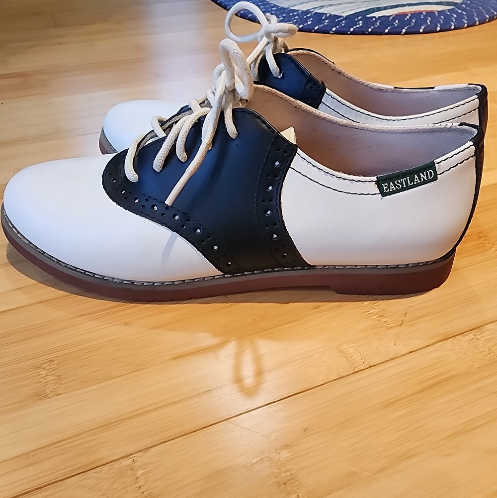 EASTLAND classic Saddle Shoes Memory Foam SADIE sz 6 - Picture 4 of 10